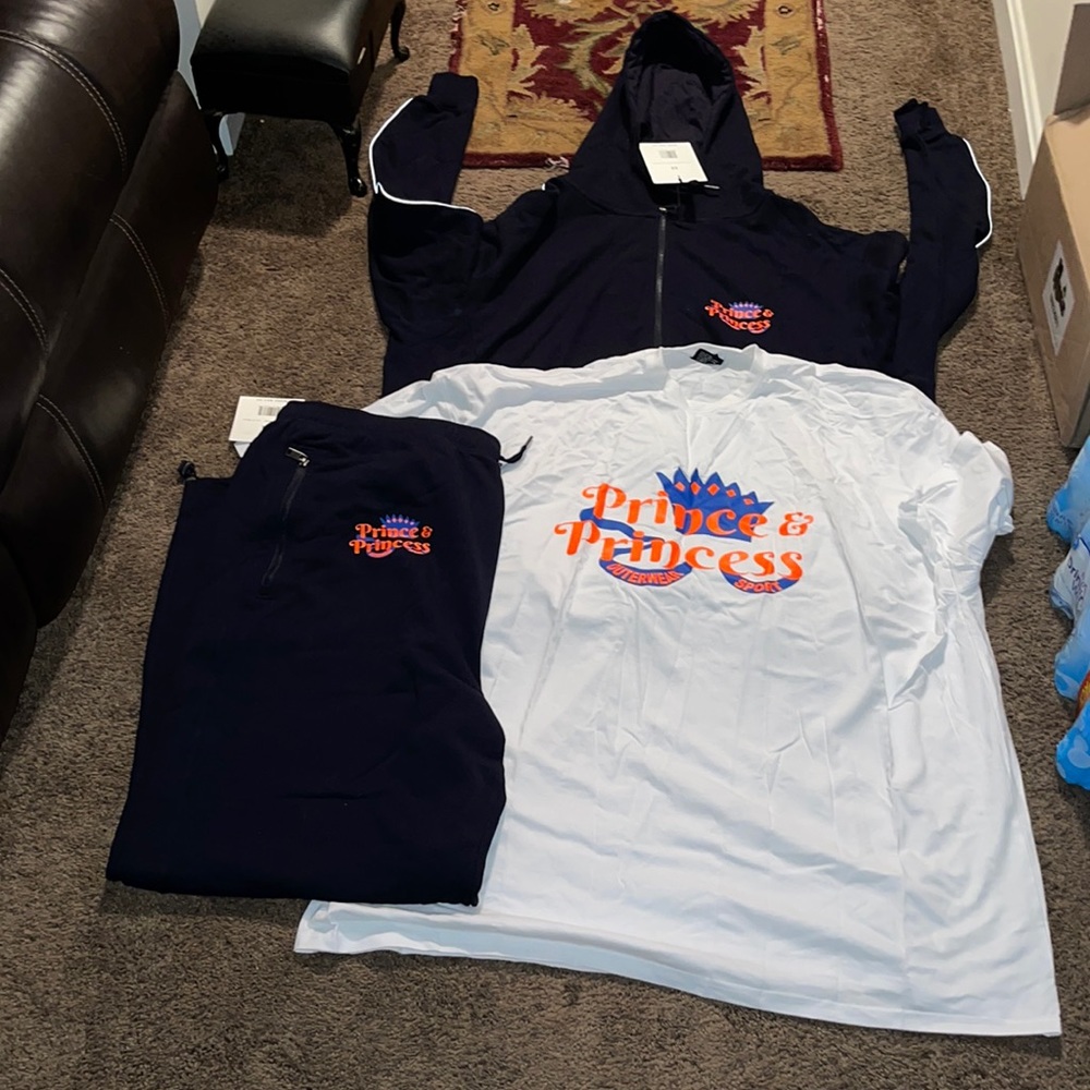 Brand new 3 piece sweatsuit, custom made design. For big men